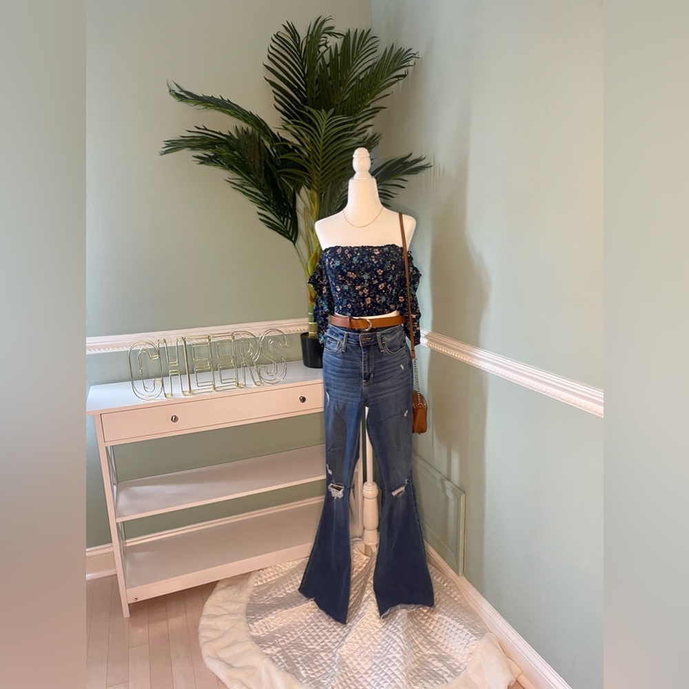 BLUE FLORAL PRINT OFF THE SHOULDER TOP ~ SIZE XS